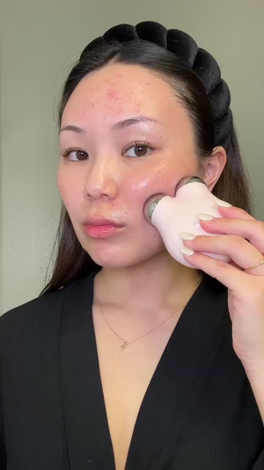 Microcurrent Facial Massager for Defined Contours