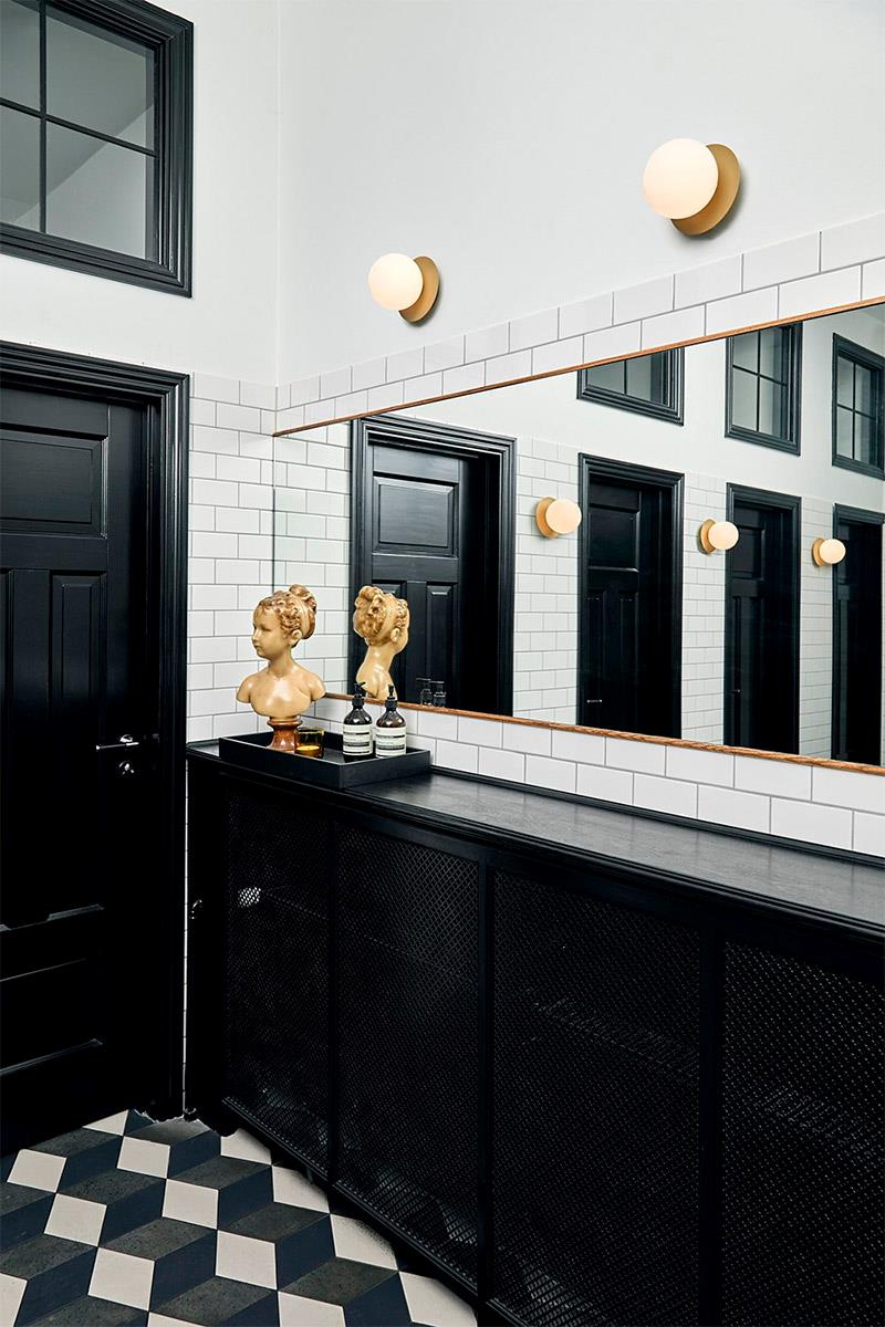 Globe taklampe med metallplate | Petprovac