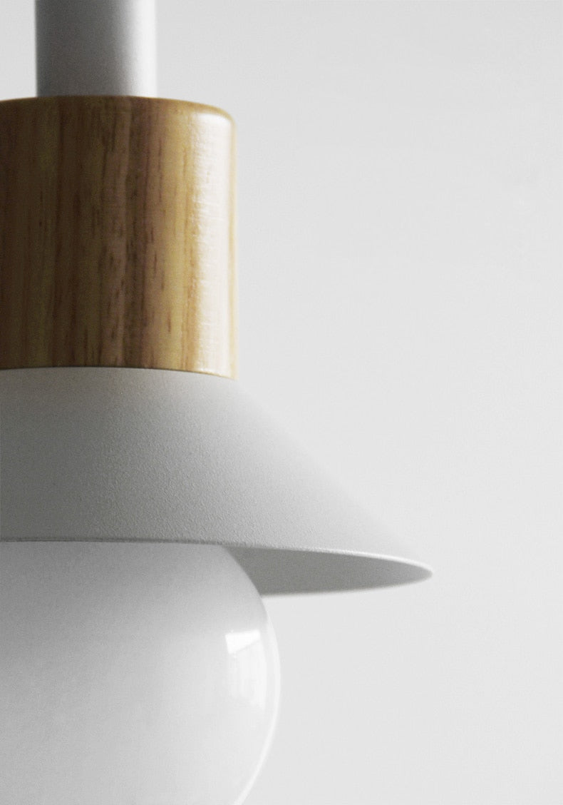 Lampa wisząca Liora z metalu i drewna | Petprovac