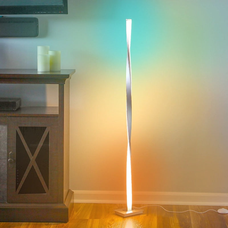 Rivelo | LED Twist Floor Lamp | Petprovac
