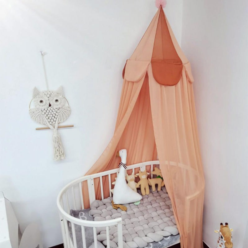CirroNest Circus Chiffon-Baldachin und Bettwäsche-Set für das Kinderzimmer mit verspielten Motiven