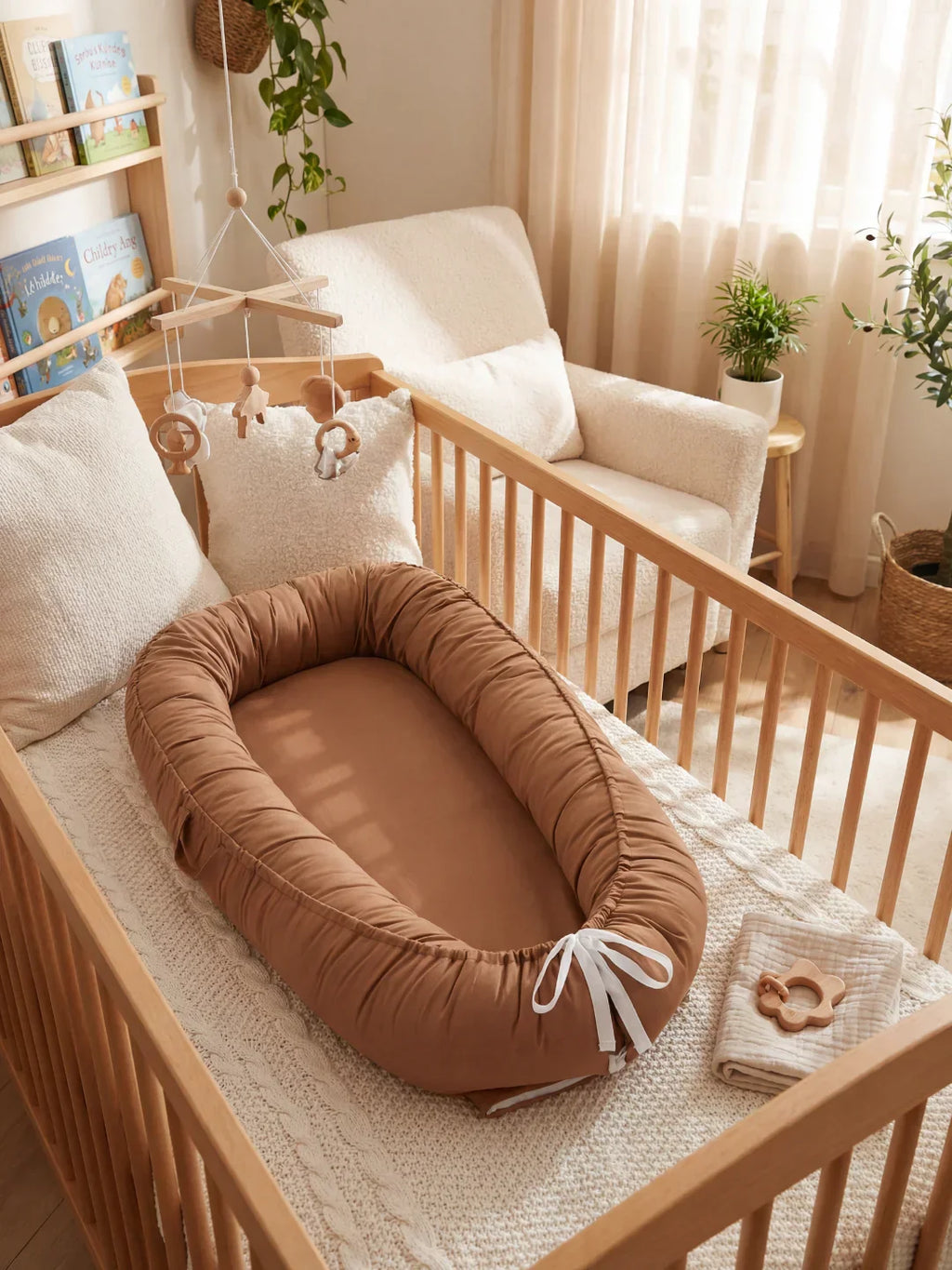 Ergonomic Baby Bed Reducer, Cushioned Crib Bumper for Cozy Sleep
