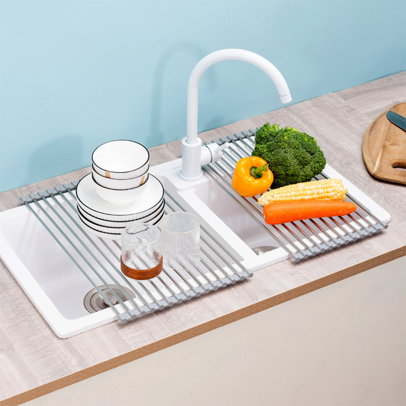 Skládací sušák na prádlo s kolečky