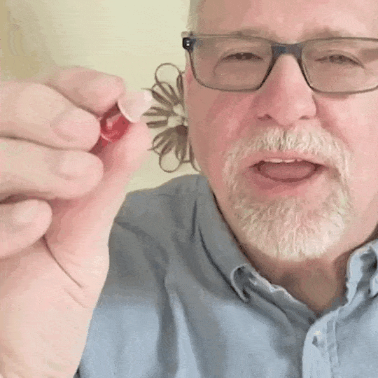 Auralift Pro Hörverstärker mit kabellosem Ladeetui