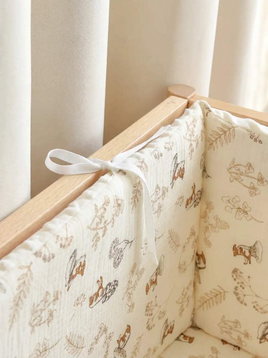 Reversible Cotton and Minky Baby Crib Bumper