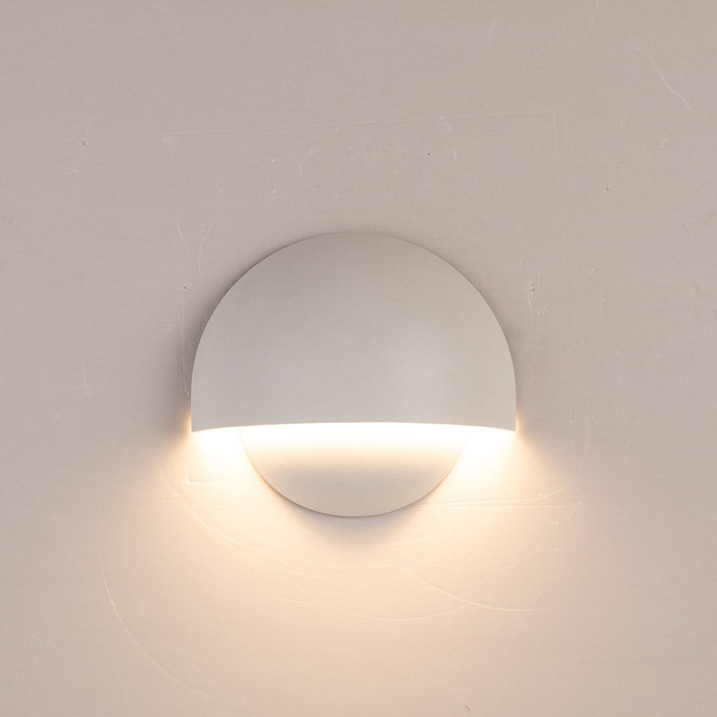 LumaAqua Utomhus Vägglampa för Altaner med Varmt Sken